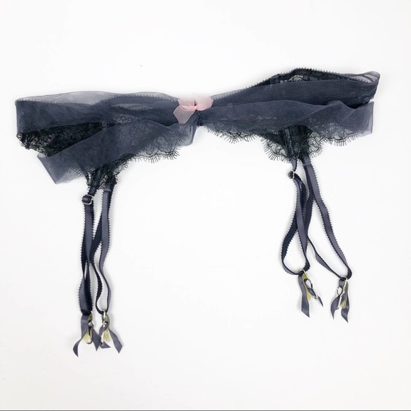 NEW Victoria’s Secret Lace Balconet Garter Set‎ - Picture 8 of 14